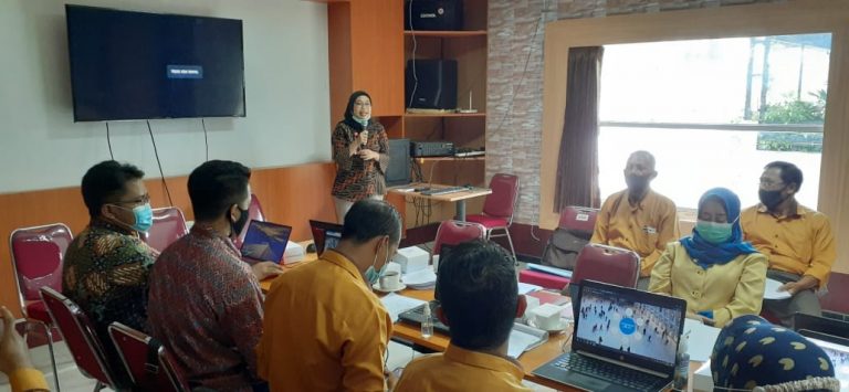 Sosialisasi IT dan TC dilanjutkan penjelasan tentang PPID dengan BPR BKK Wonosobo