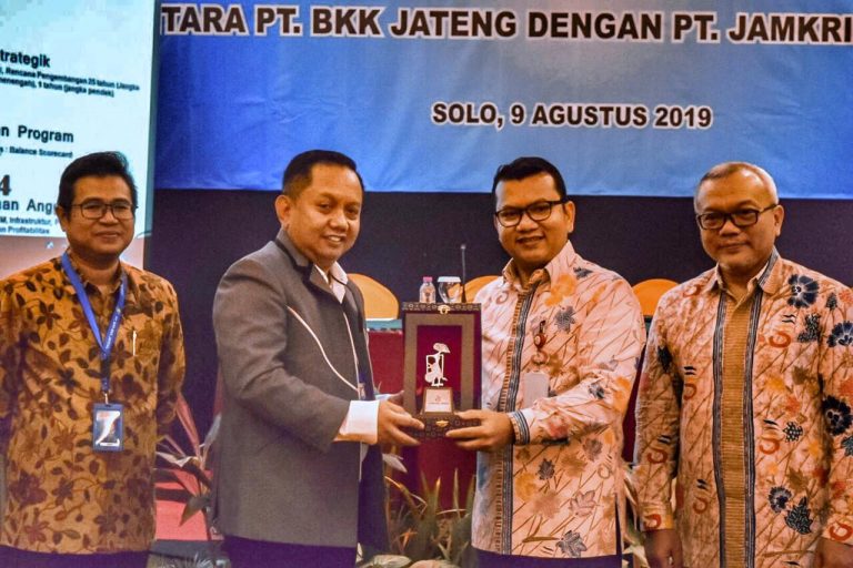 penandatanganan dan sosialisasi bersama bkk jateng